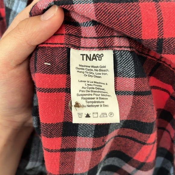 ❤️ Oversized 100% Cotton TNA Flannel Plaid Shirt - Size M - Picture 4 of 7